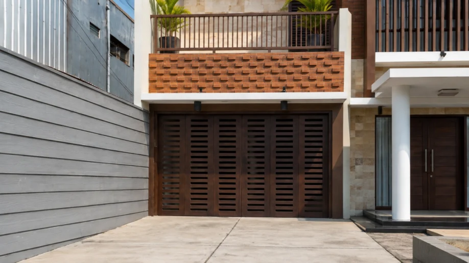 Desain Rumah Modern Tropis Dua Lantai dengan Secondary Skin - dokumentasi proyek 11
