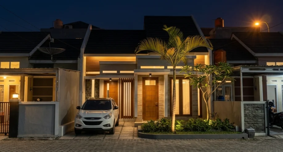 Redesain Rumah Subsidi Minimalis Tropis Satu Lantai di Lahan Terbatas - tampak eksterior