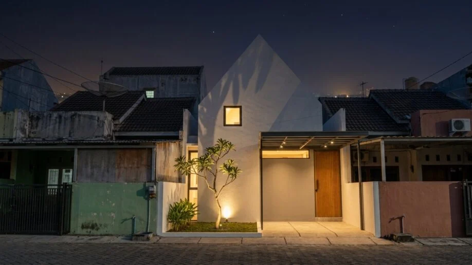 Desain Rumah Minimalis Modern di Lahan Sempit - suasana malam