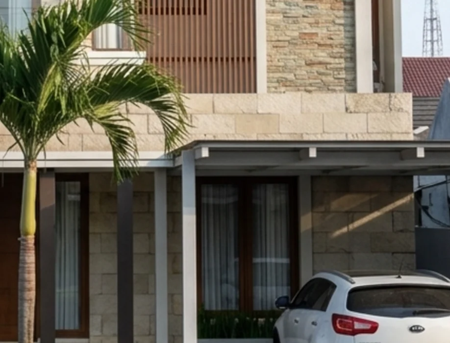 Rumah Modern Tropis 2 Lantai dengan Batu Alam dan Kisi Kayu - detail fasad